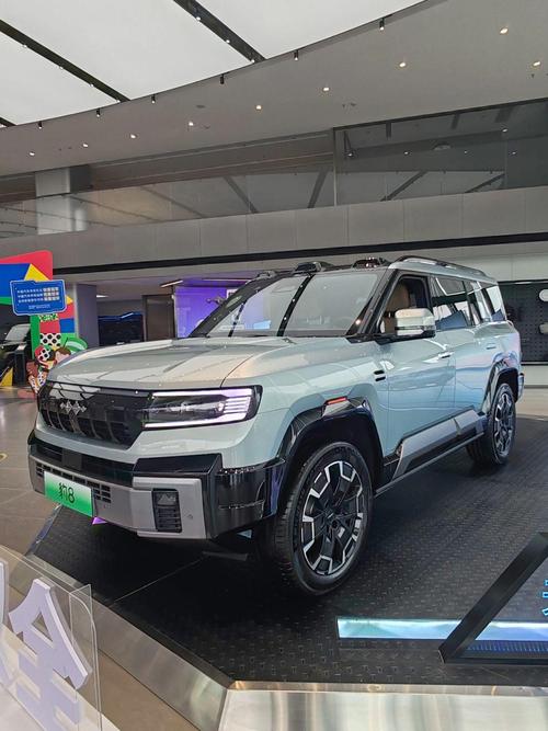 重庆160比亚迪方程豹硬派越野的爆款，英菲尼迪35周年与你共成长